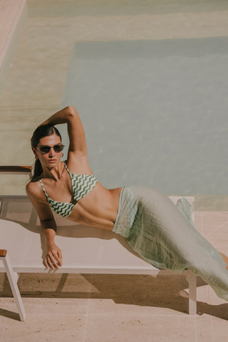 Sporty bikini top