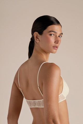 Touché Internacional, Classic bra with cups, Lingerie for women, Underwear