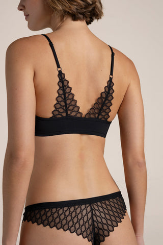 Touché Internacional, Triangle bra, Lingerie, women’s lingerie, underwear