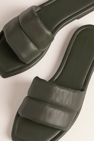 Touché Internacional, Balneaire, Sandals, Beachwear, Summer, Vacation, Casual. Comfortable